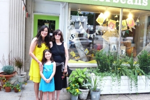 Emiko, Miya, and Mary Hutchens