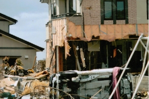 Damaged House2